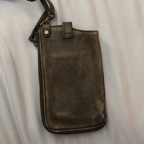 Free People Lamb Leather Distressed Army Green Gray Wristlet Wallet Phone Case - Picture 2 of 6